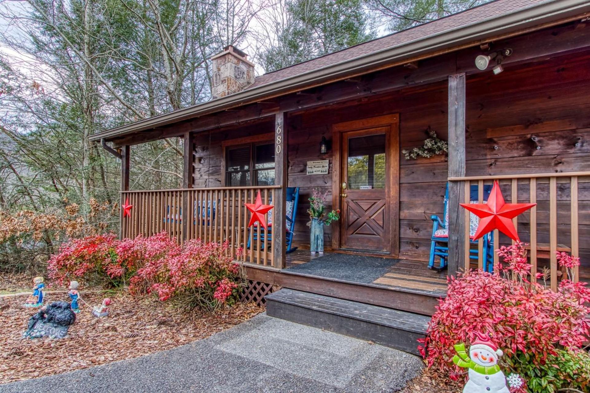 ER107 - Smoky Mountain Charm - Great Location! Close To Town! cabin view 4