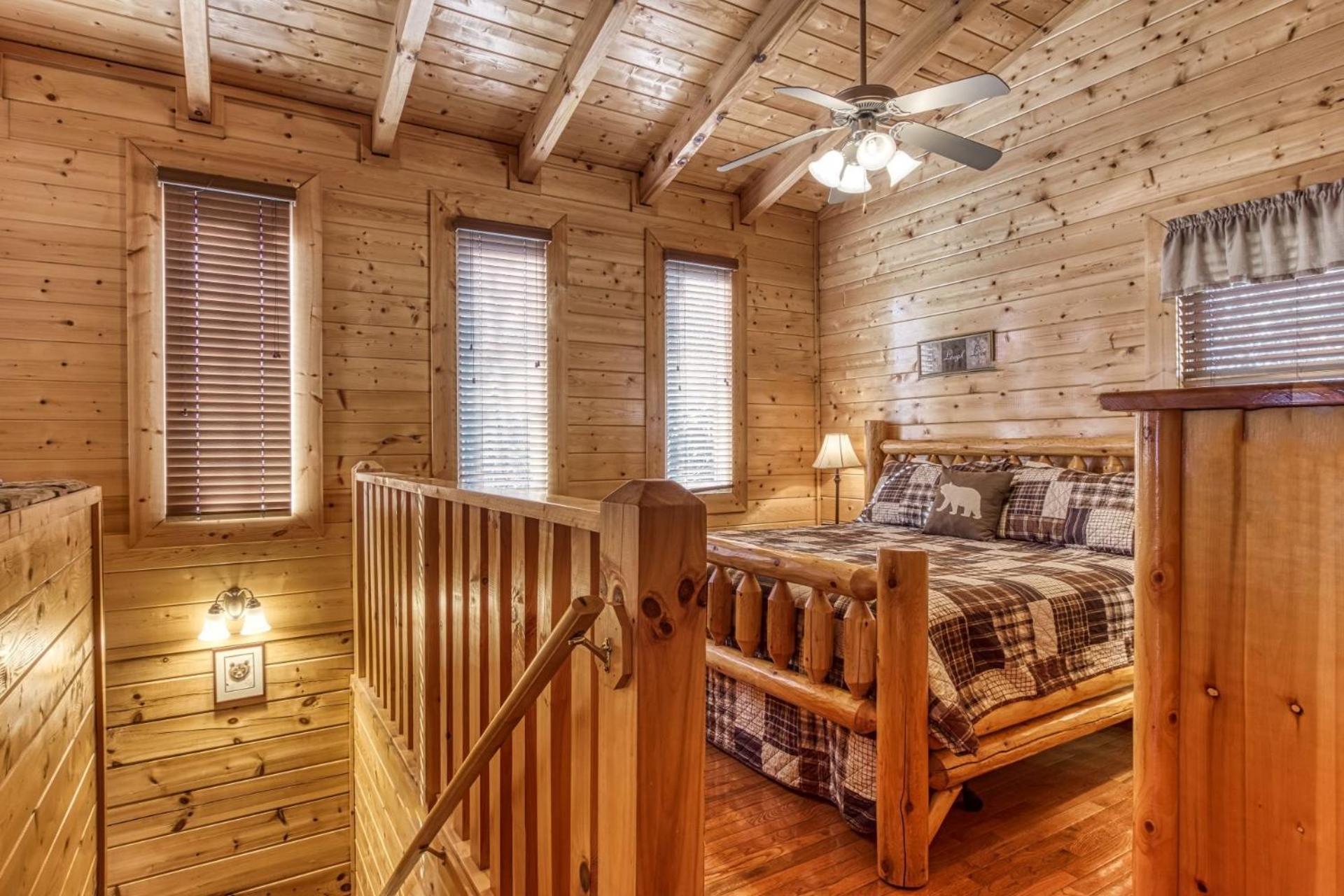 ERN832 - Lakeside Hideaway - Great Location! Close To All The Action! cabin - Property Image 35