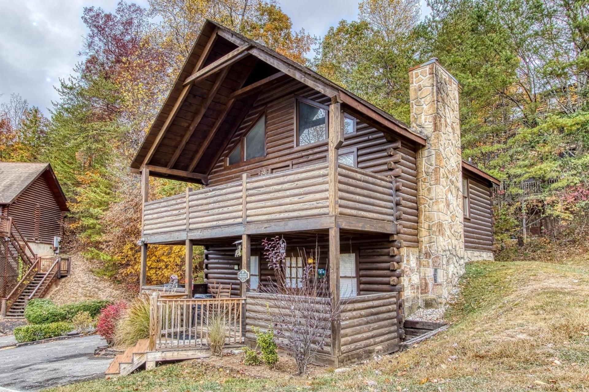 ER13 - Moose Manor Great location - Close to town! cabin view 2