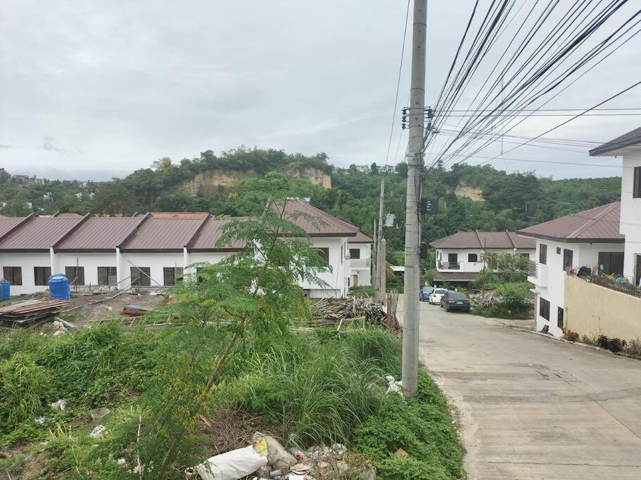 Cozy 2BR Bungalow House & Lot, Near Airport, Ateneo de Cebu, SM Lacion, Gaisano Grand mall view 3