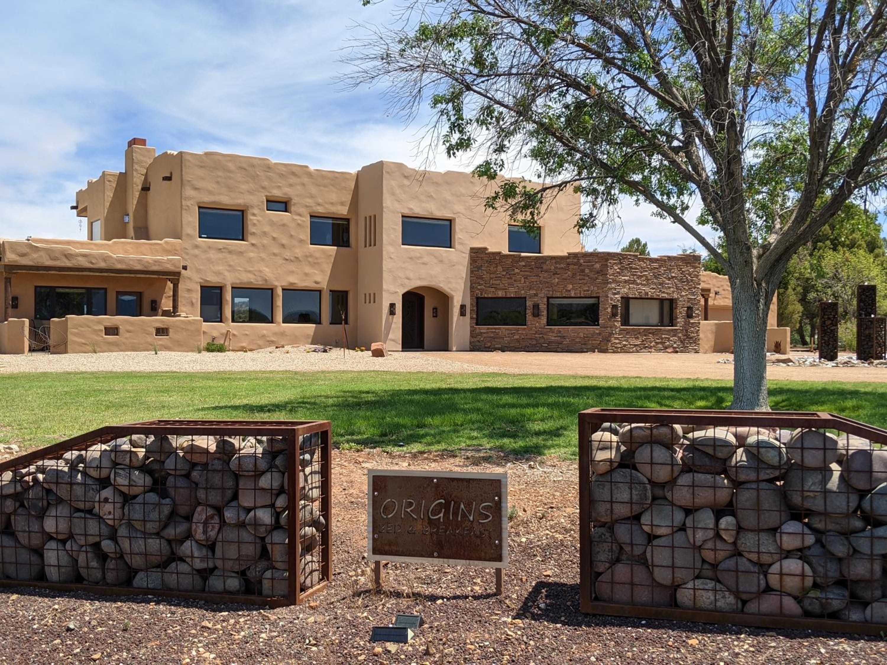 Prescott Valley Vacations - Origins Bed and Breakfast - Property Image 1