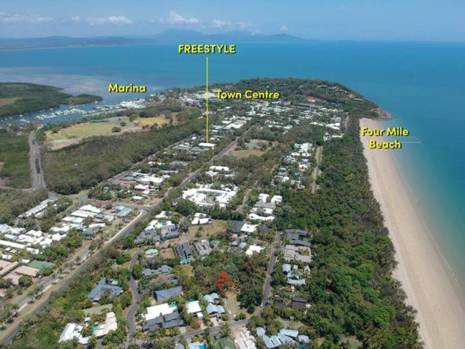 Charming 1 bedroom Apt - Close to Town & Beach