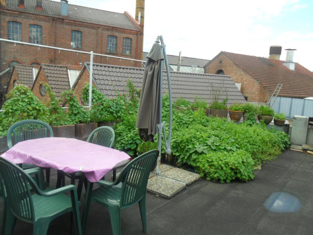 outdoor BBQ area