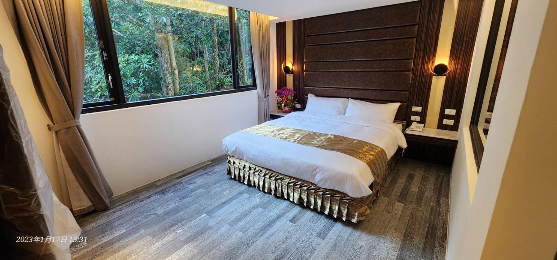 Shuian Lakeside Hotel II view 3
