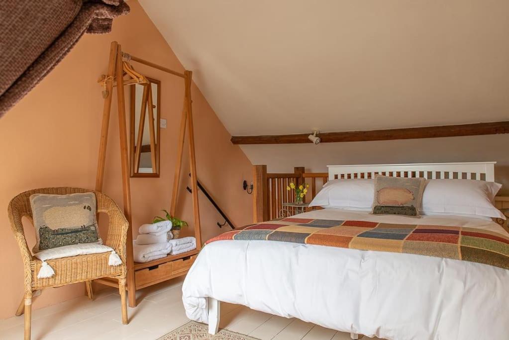 Highdown Farm Holiday Cottages view 5