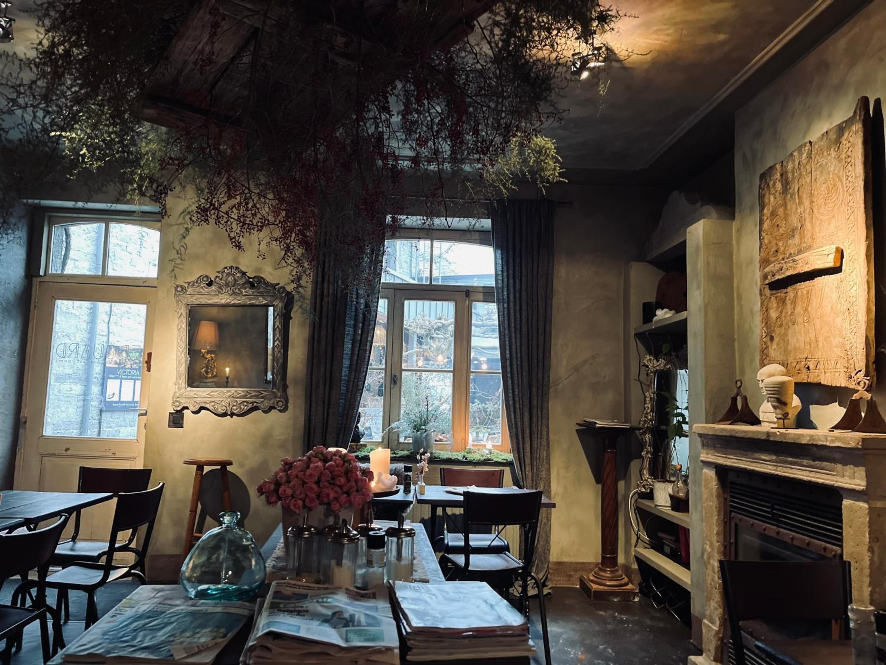 Édouard Garden Café Guest Room