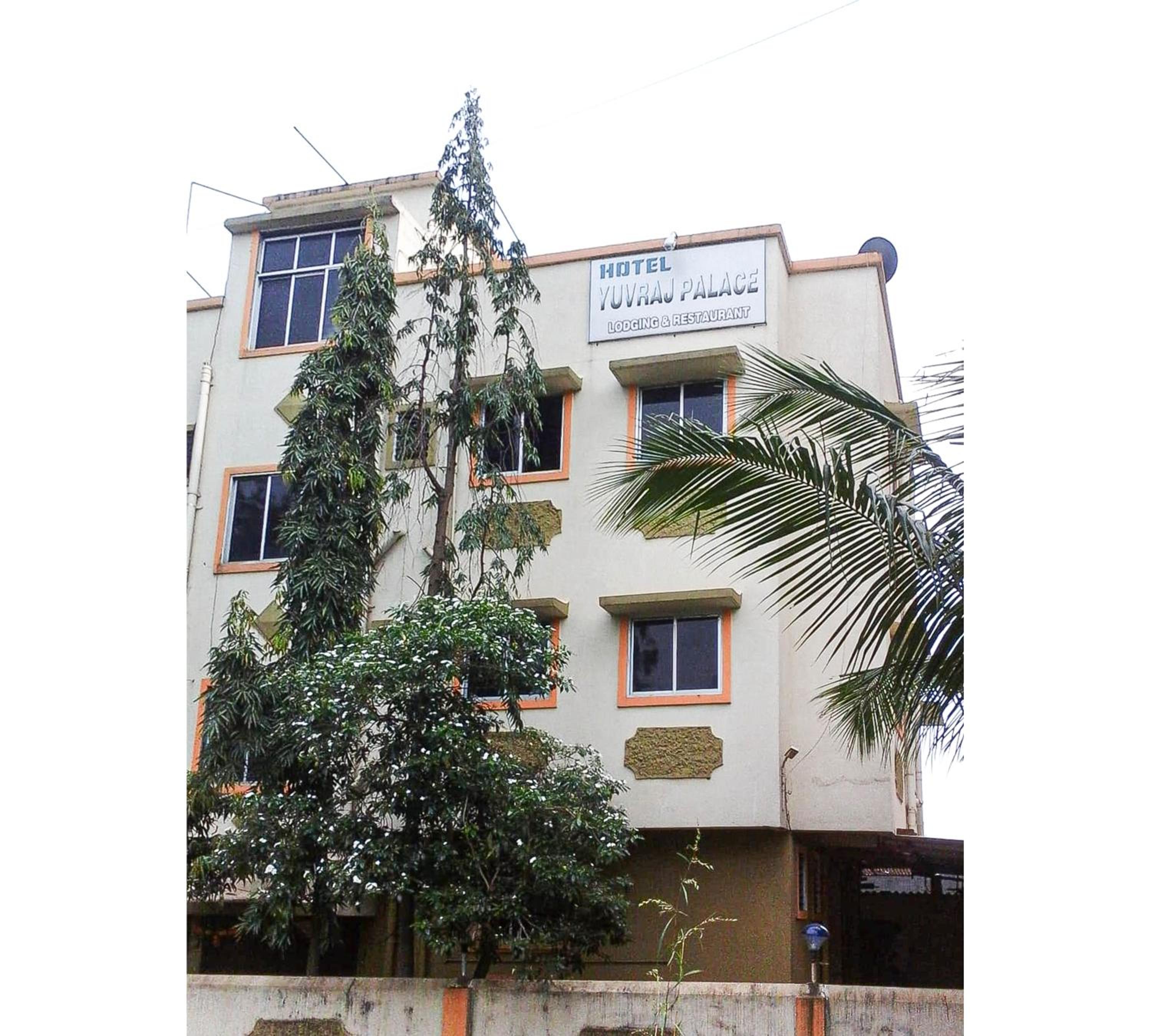 Hotel Yuvraj Palace By WB Inn view 2