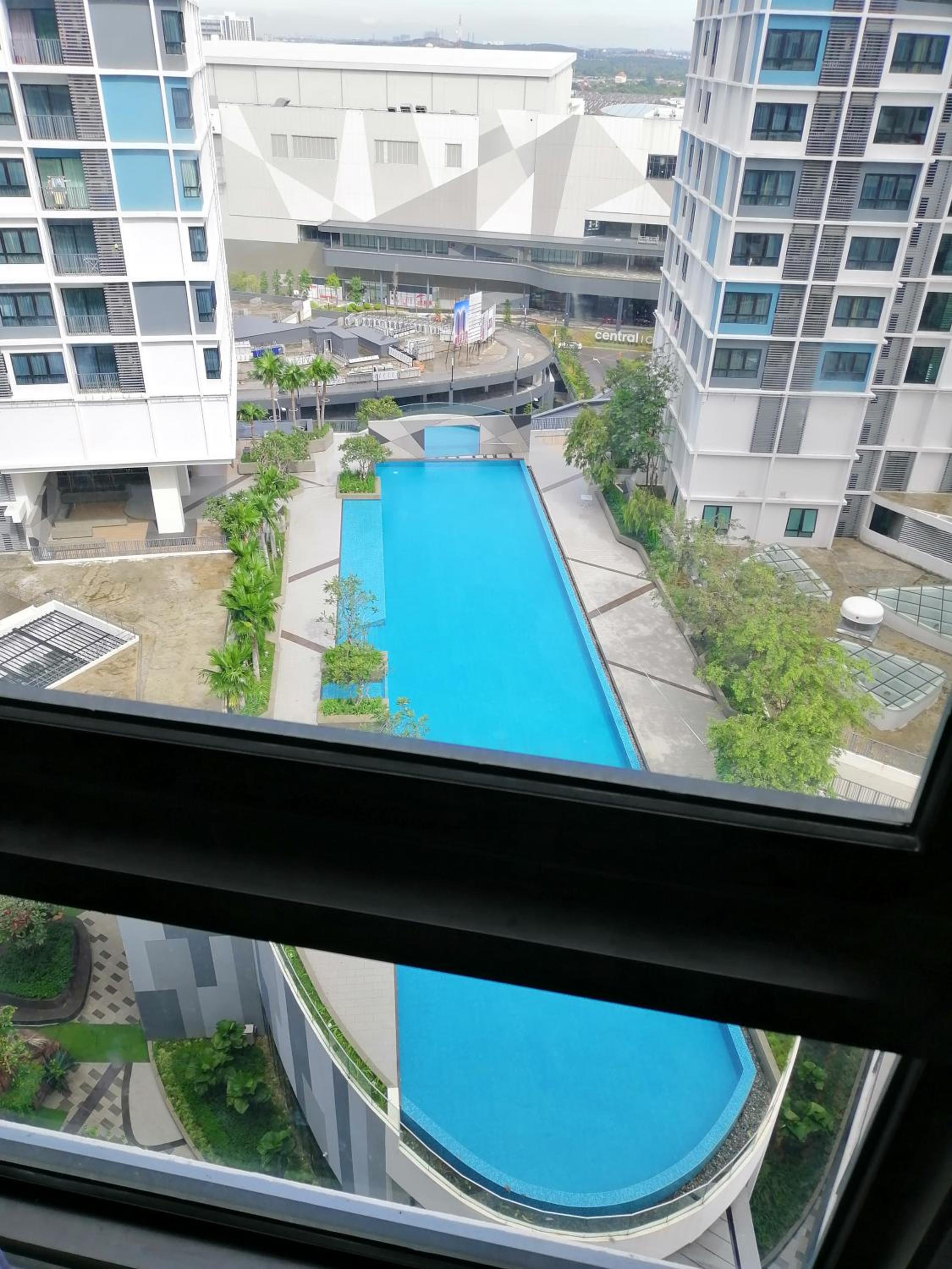 I City 2 Room 2 Bathroom Suite with Wifi photo 7