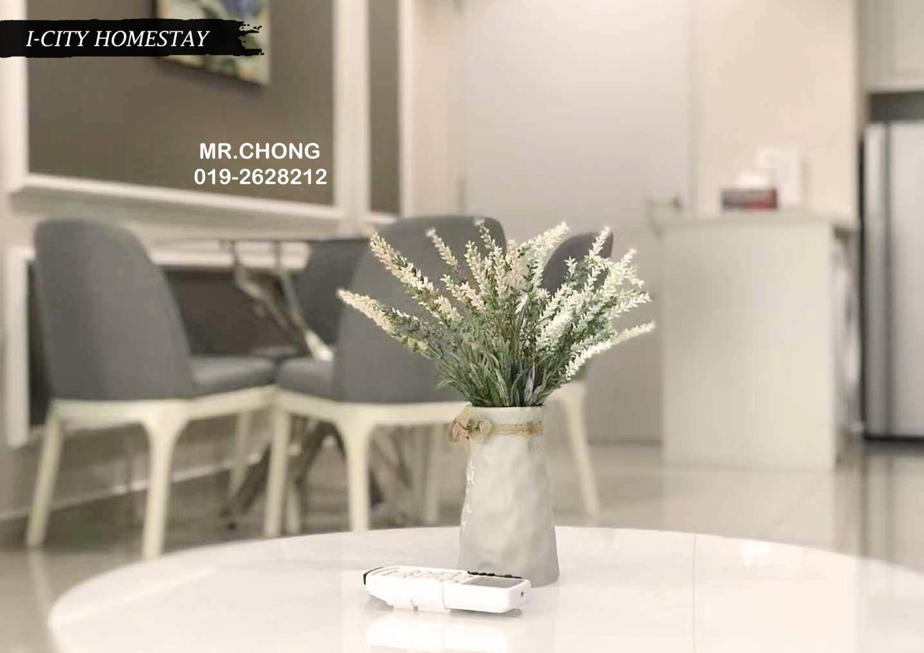 I City 2 Room 2 Bathroom Suite with Wifi photo 2