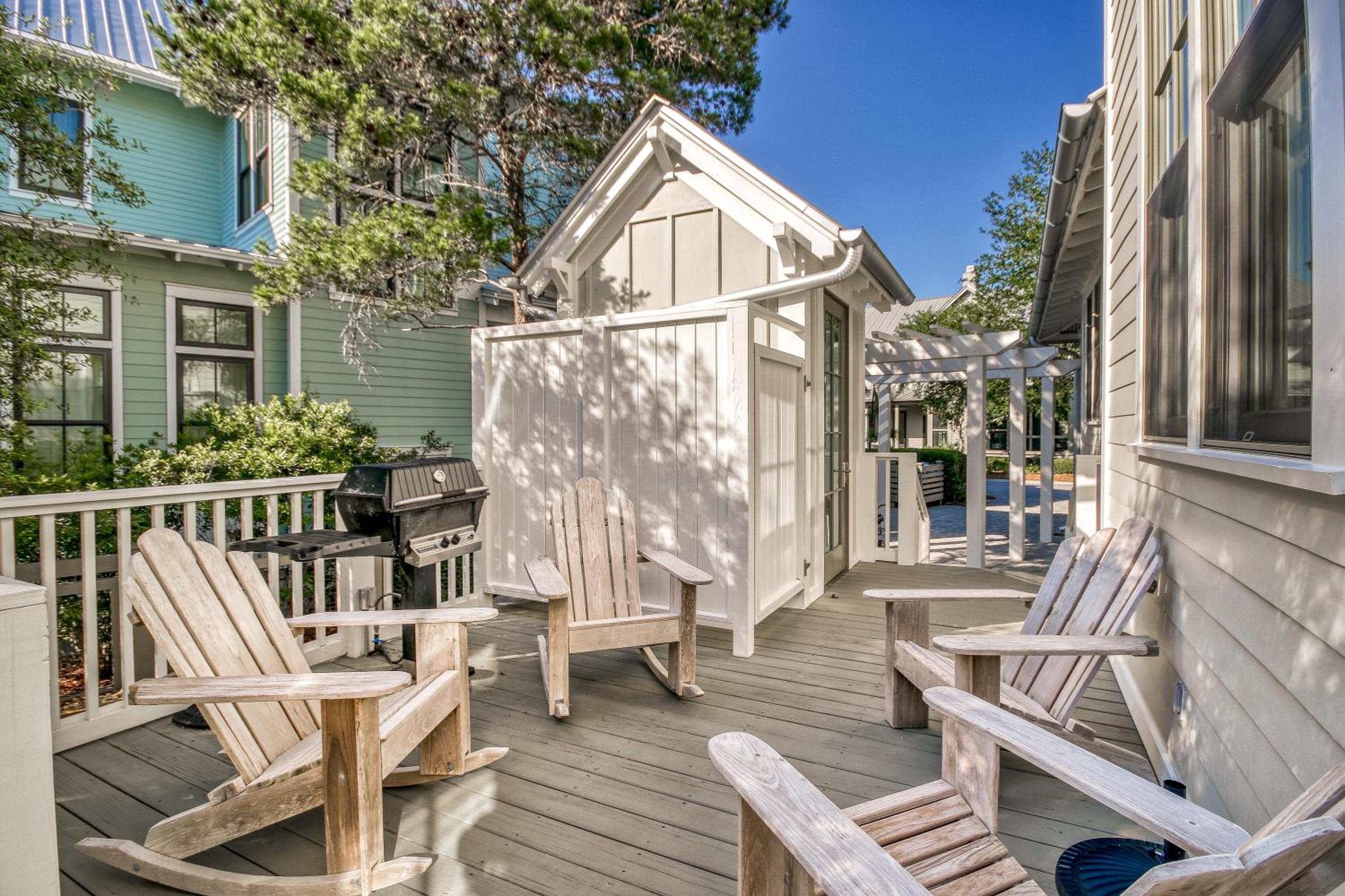 Beautiful Home Close to the Sandhill Pool in Watercolor - 5BR 4,5BTH home view 2