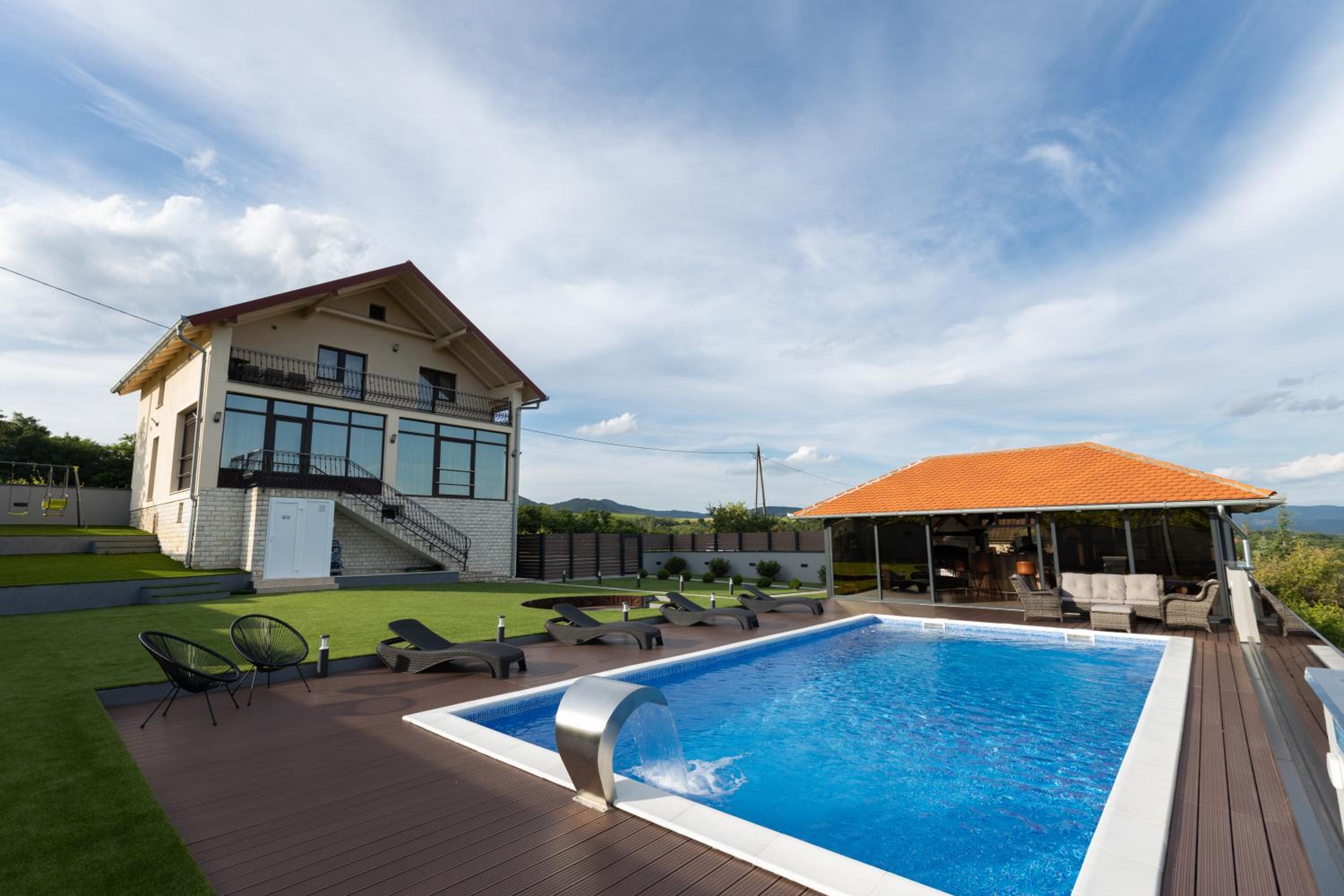 Private Vineyard Villa with Heated Pool, Spa & BBQ by Destination GREEN Croatia view 2