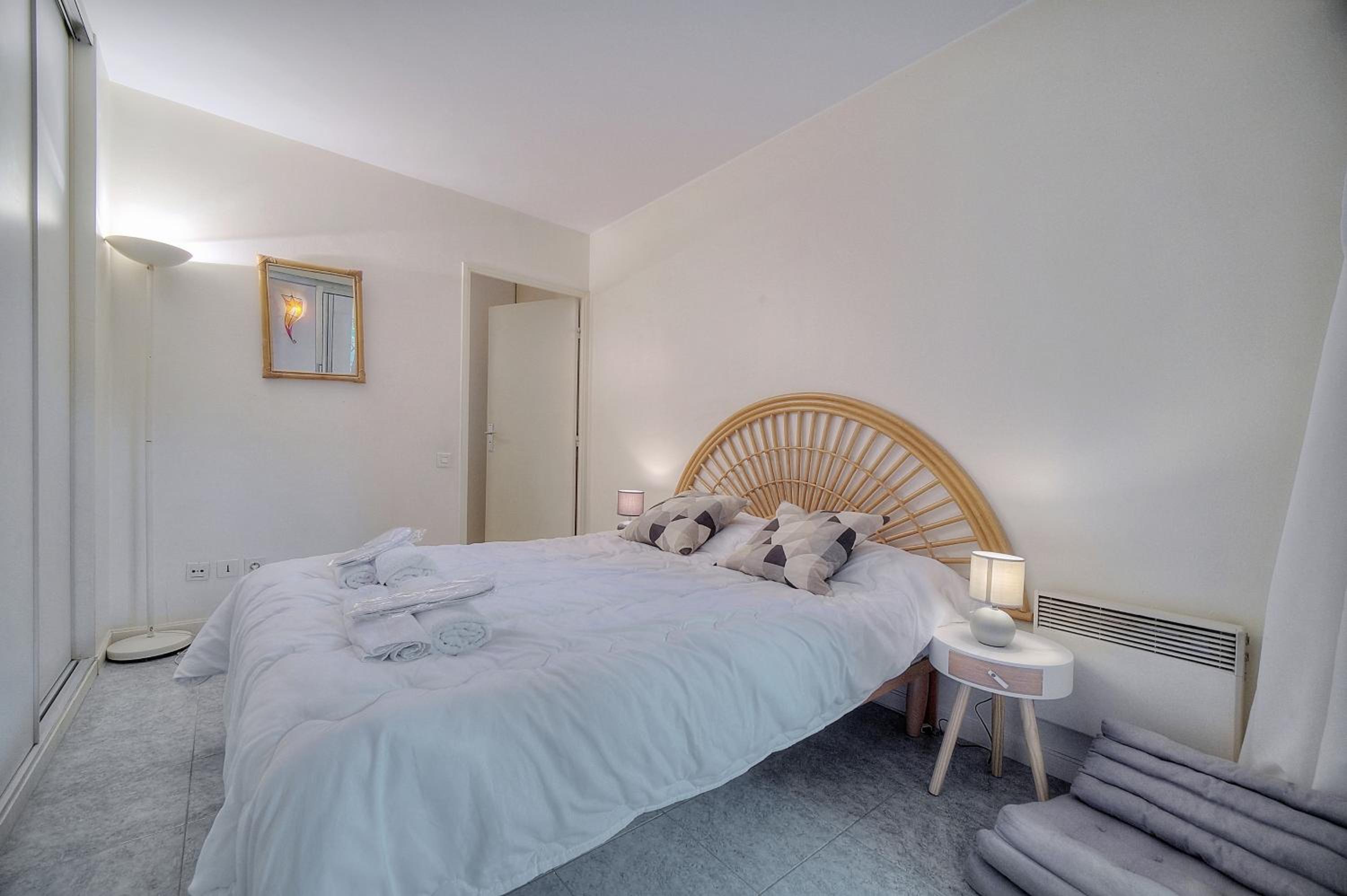 Super Central Cannes - all comfort - Calm view 5