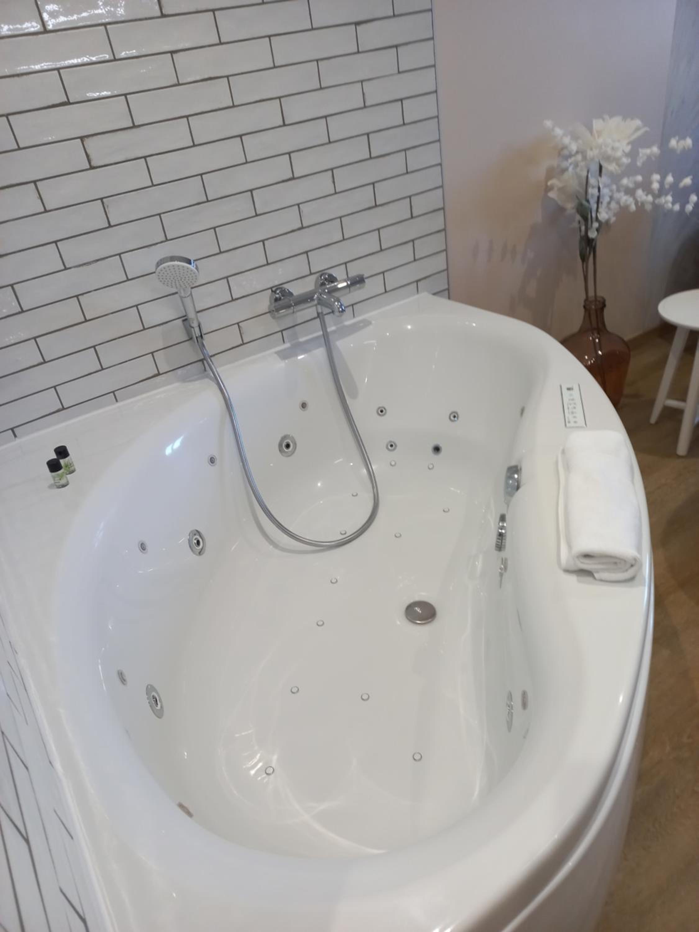 Jacuzzi
