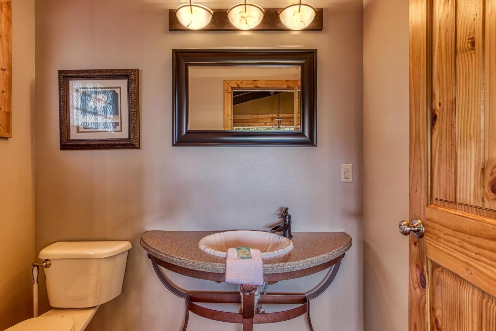 Gatlinburg Views A Unique Cabin Mountain Views Expansive Decks Adjacent To Gatlinburg & Ski Lodge cabin