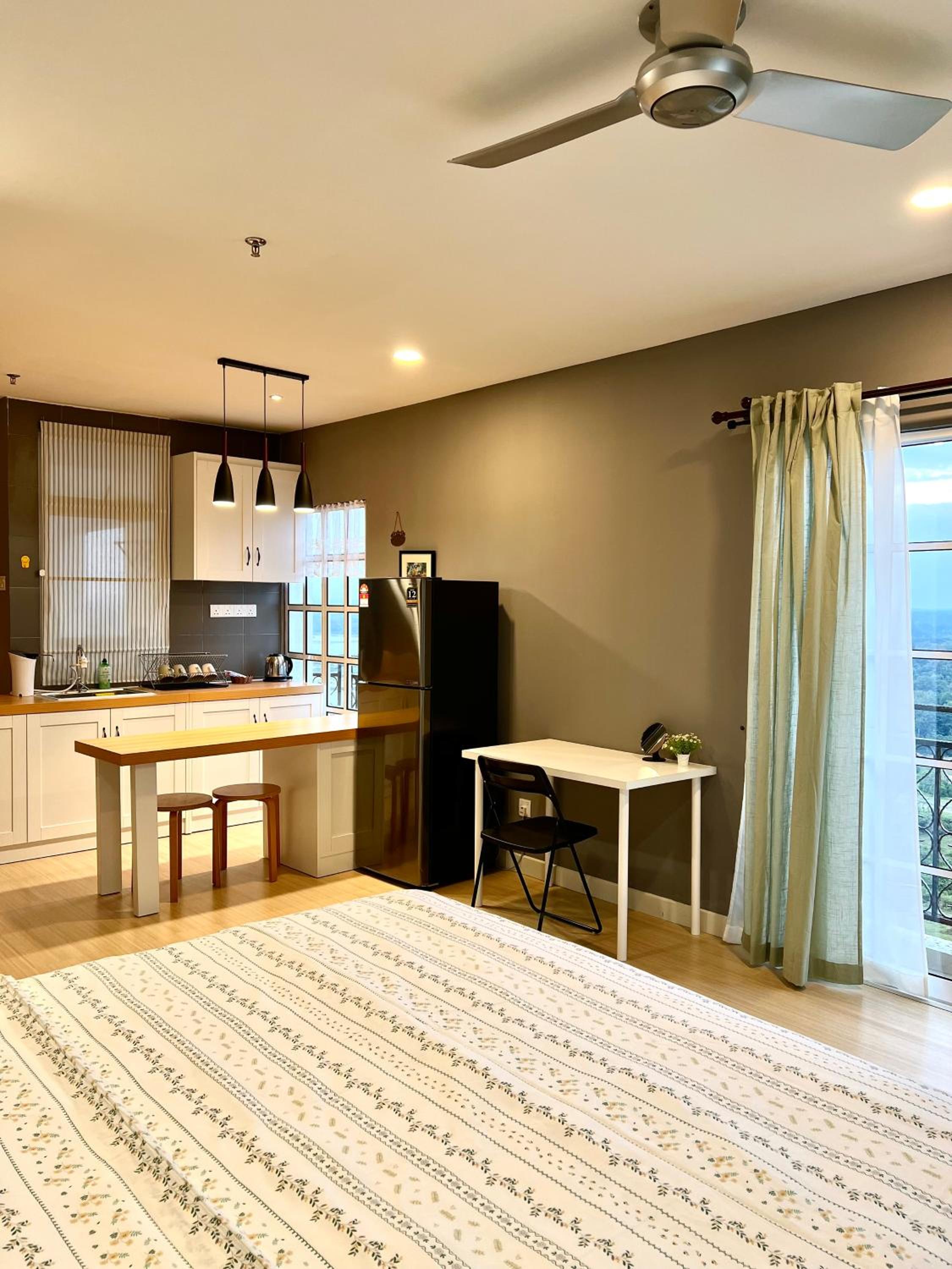 High floor Mountain view Kampar photo 6