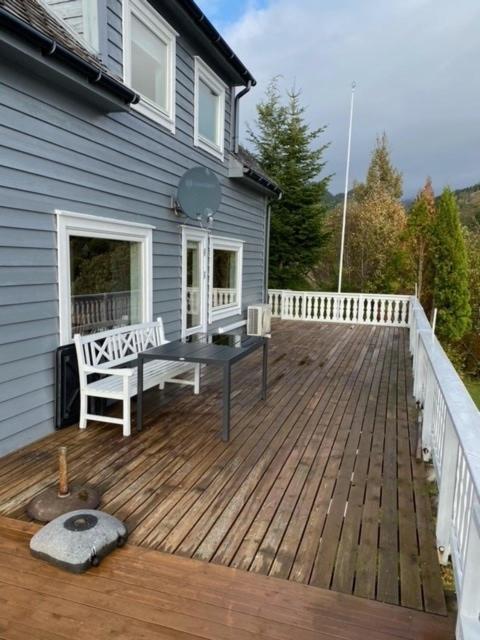 Hauaneset cabin by Norgesbooking- wonderful location at Bjørnefjorden view 3