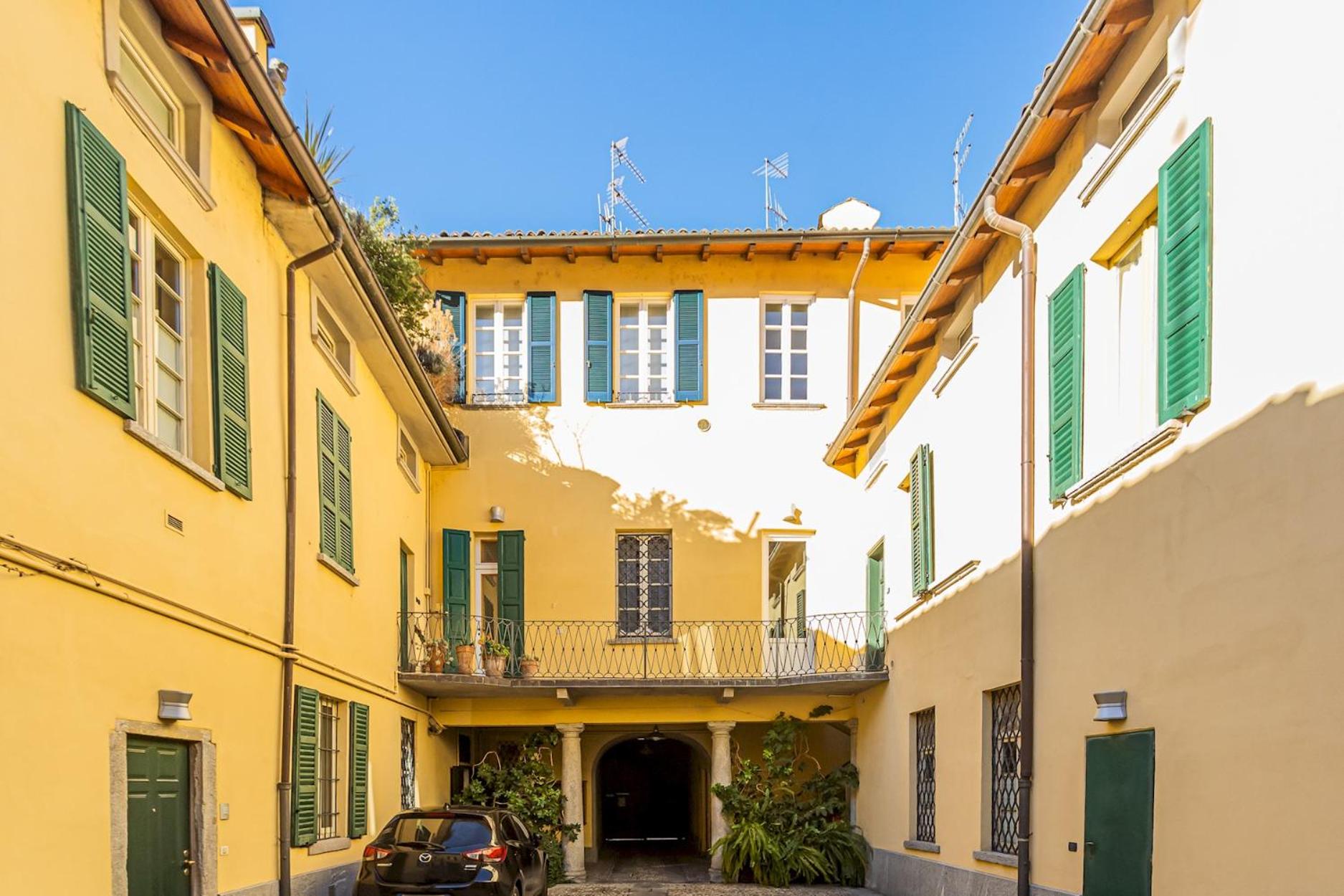 Rovelli 41 by Rent All Como photo 1