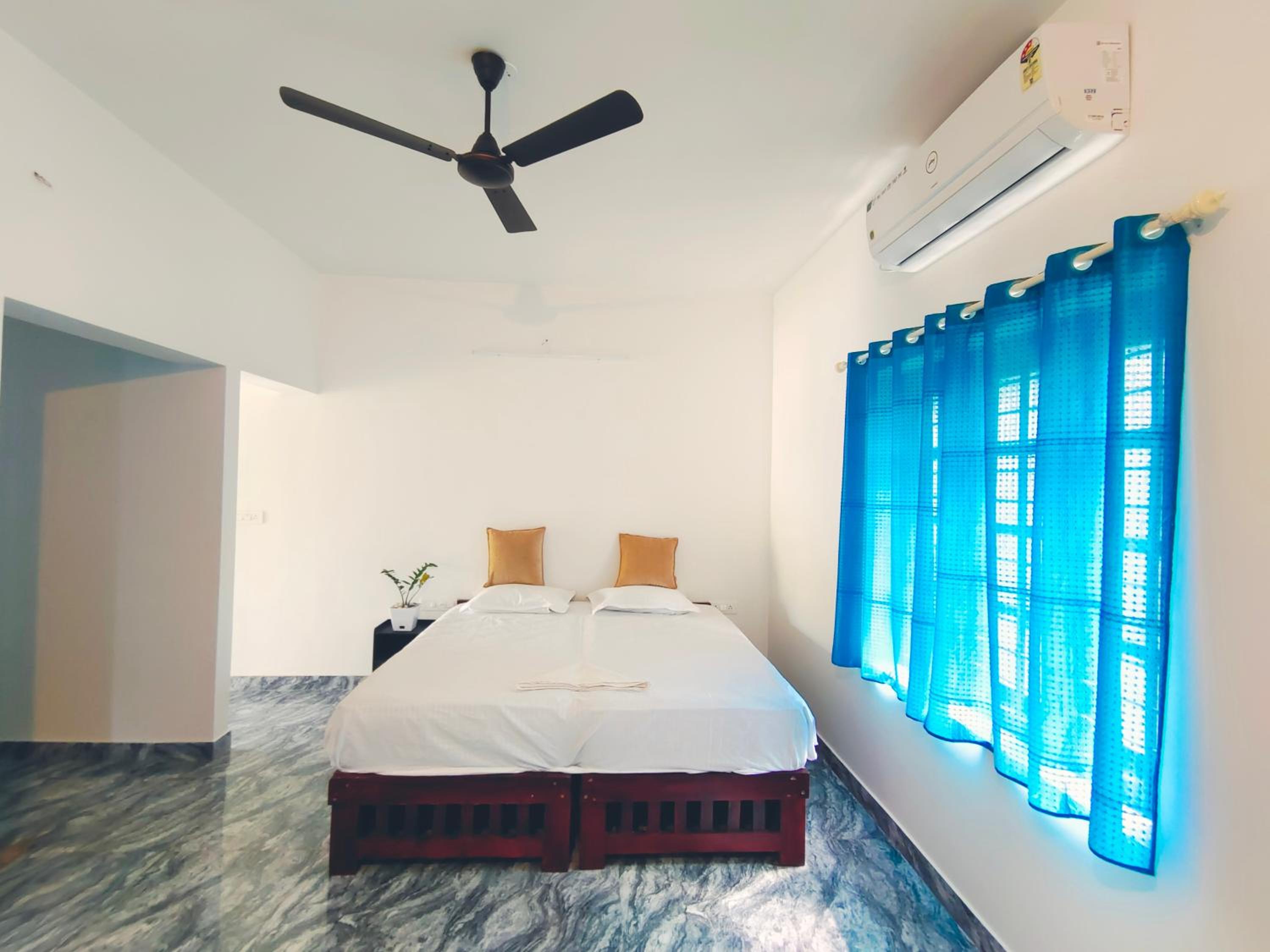 MALHAR MARARI HOMESTAY view 5