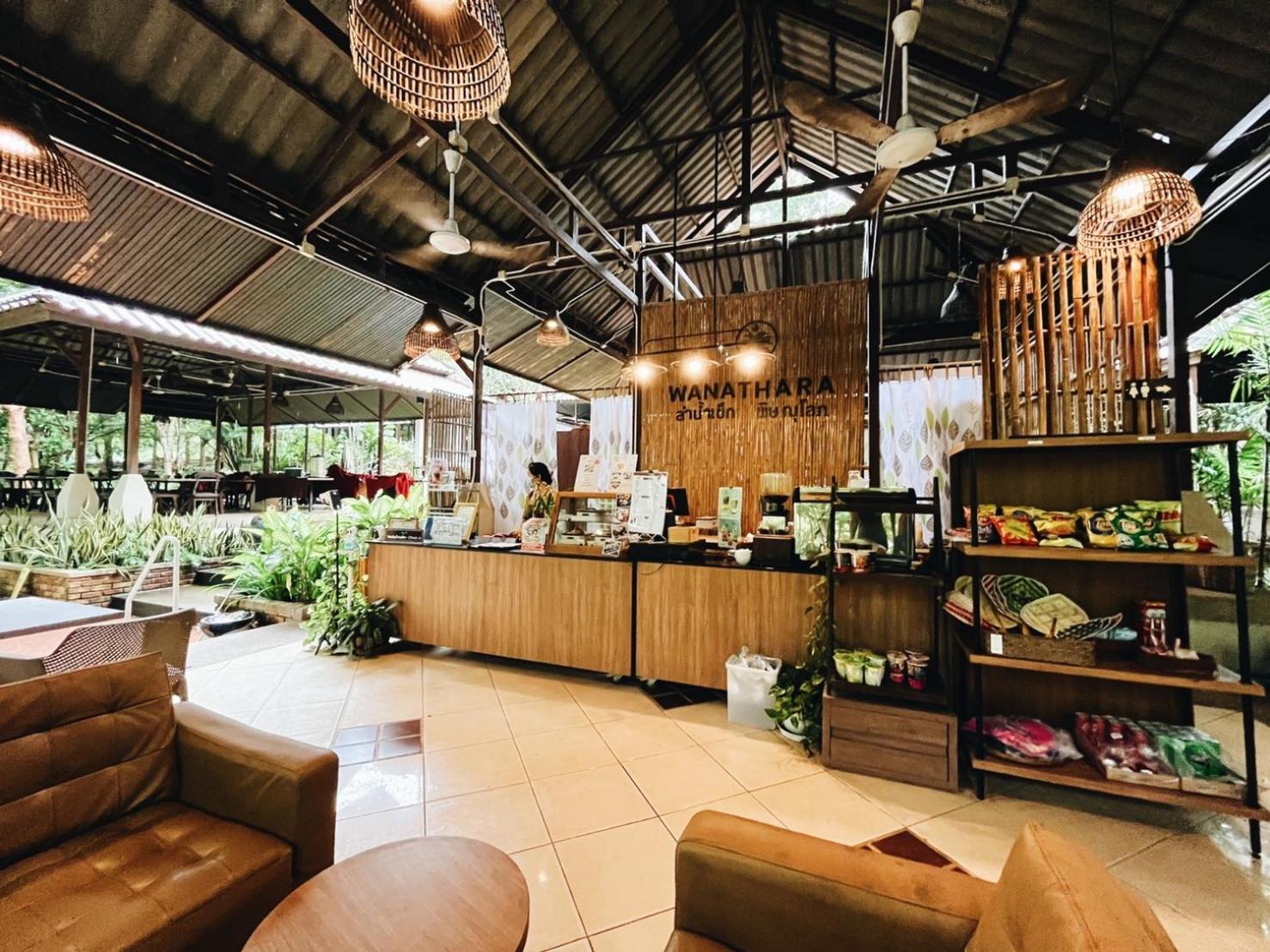 Wanathara Resort