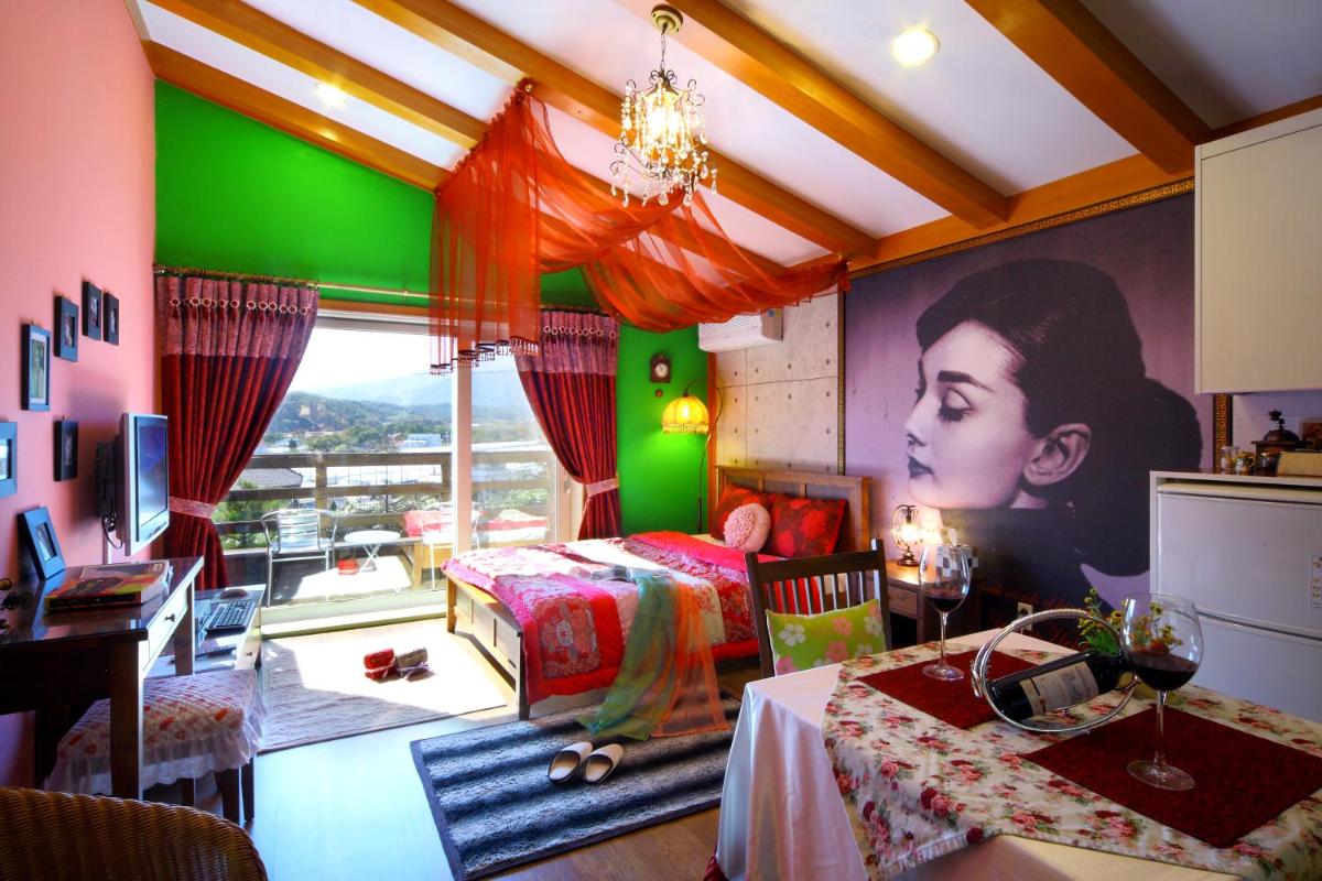 Casa Seorak Bed and Breakfast