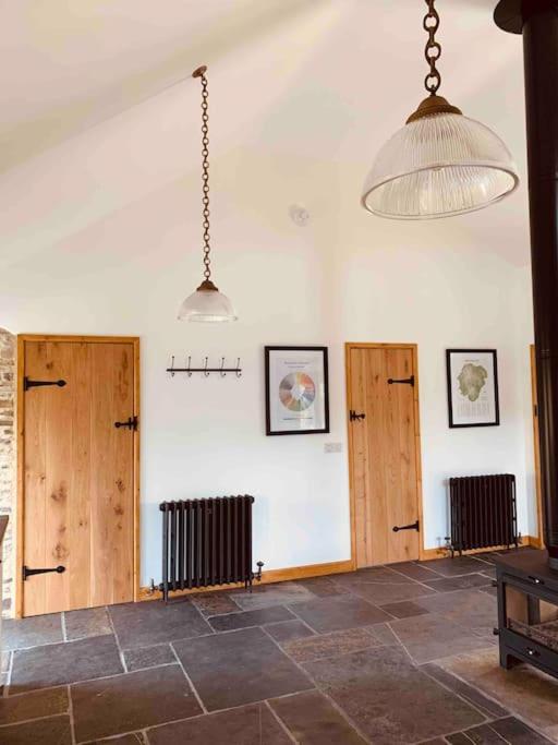 Yelverton Vacations - Detached Barn in Tamar Valley, EV charging included - Property Image 19