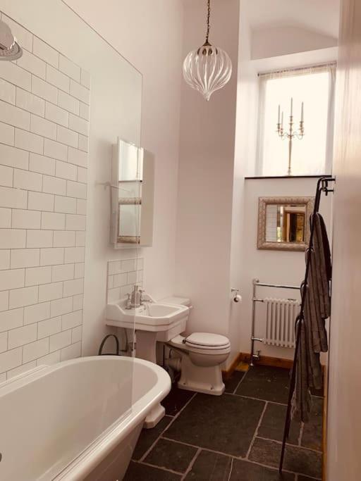 Yelverton Vacations - Detached Barn in Tamar Valley, EV charging included - Property Image 20