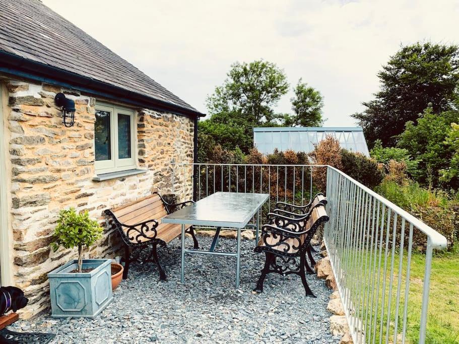 Yelverton Vacations - Detached Barn in Tamar Valley, EV charging included - Property Image 14