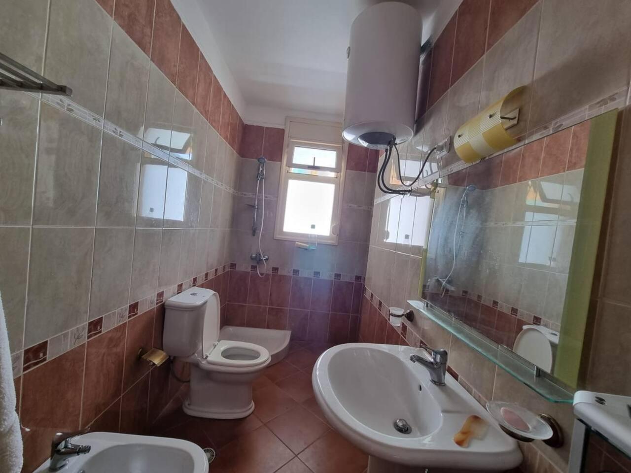 Lungomare Daily Sleeps 2 Beachfront
