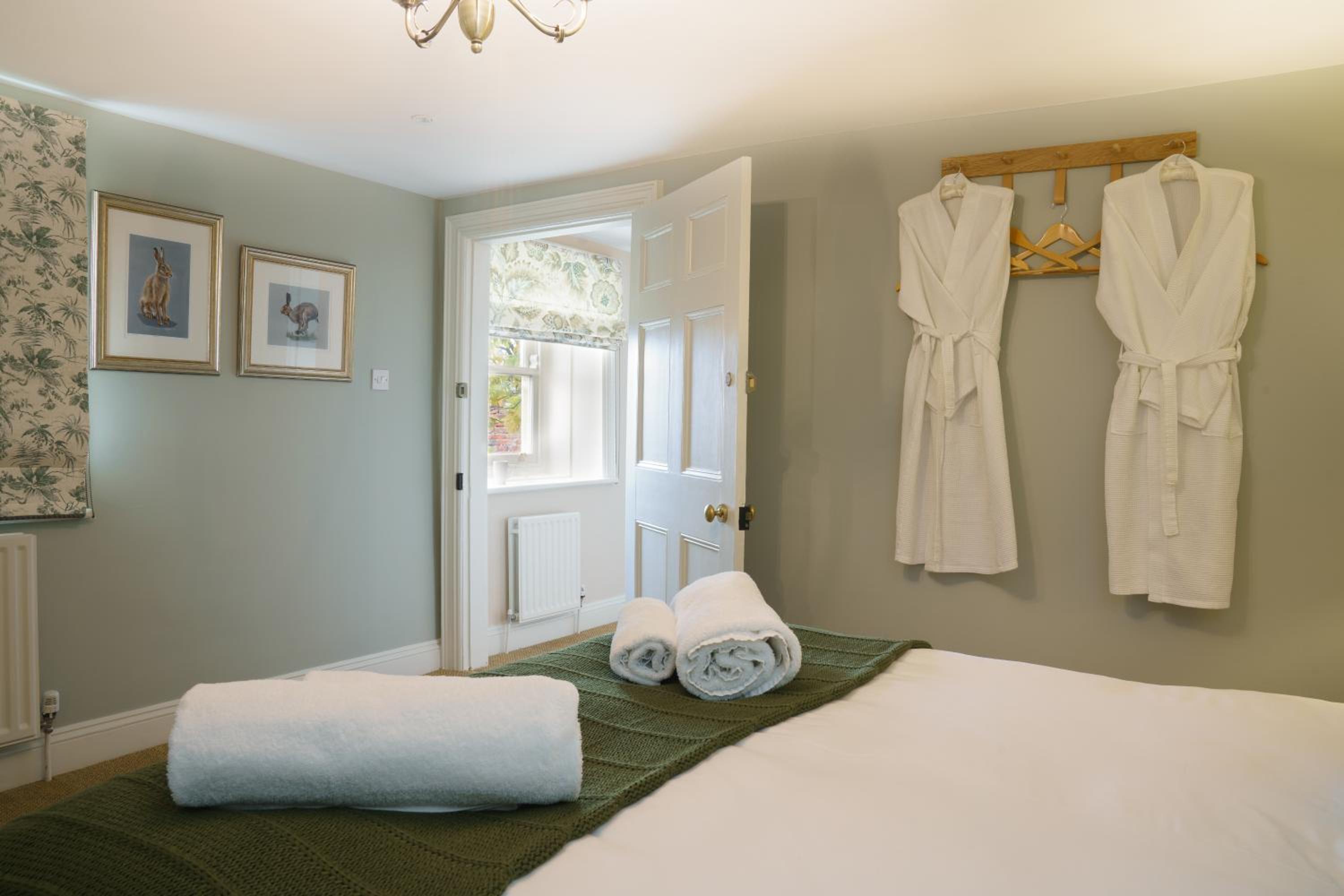 Gardeners Cottage, Wynyard Hall view 4