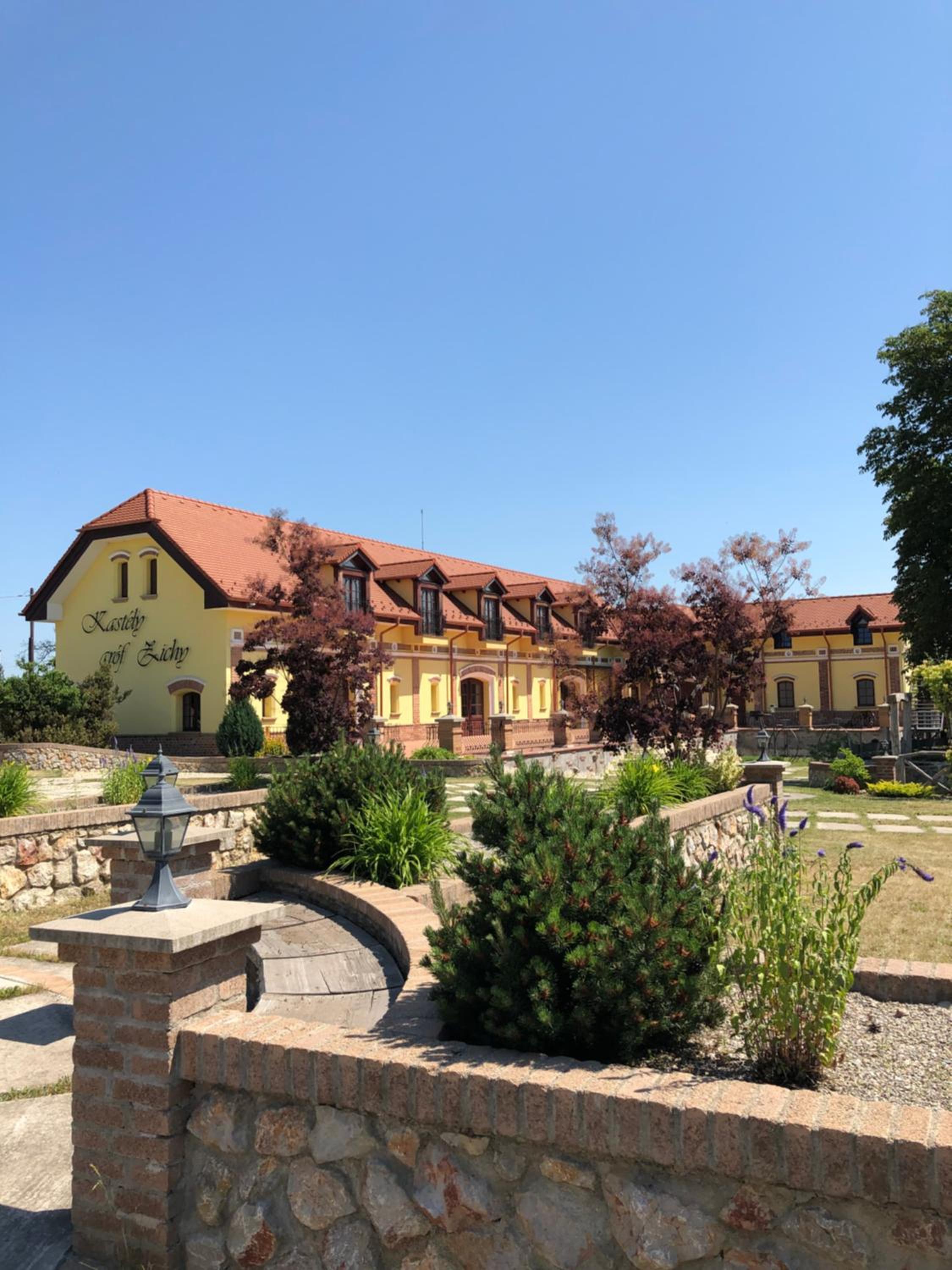 Kastély gróf Zichy view 3