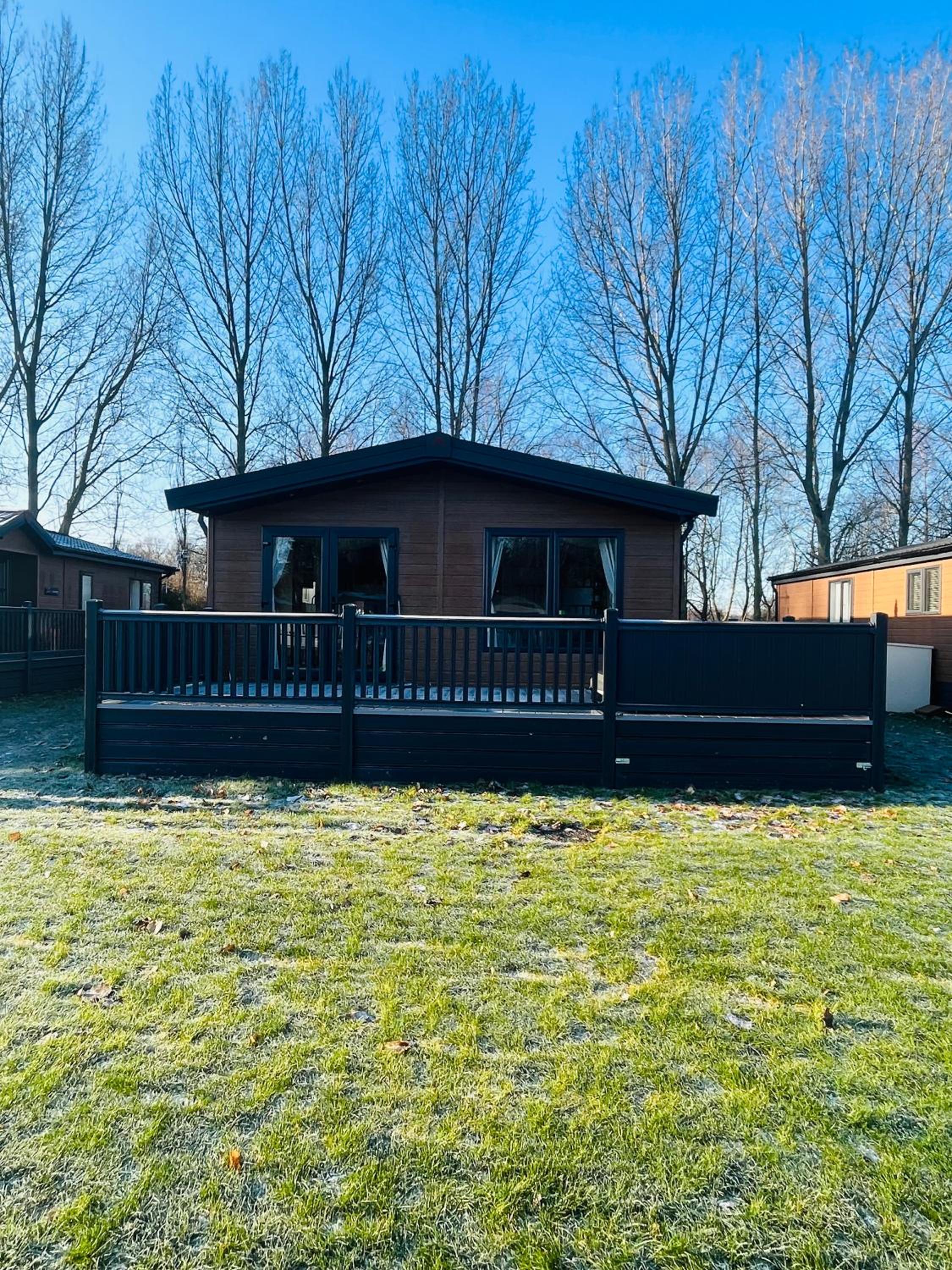 Loki's Retreat Lodge with Hot Tub view 4