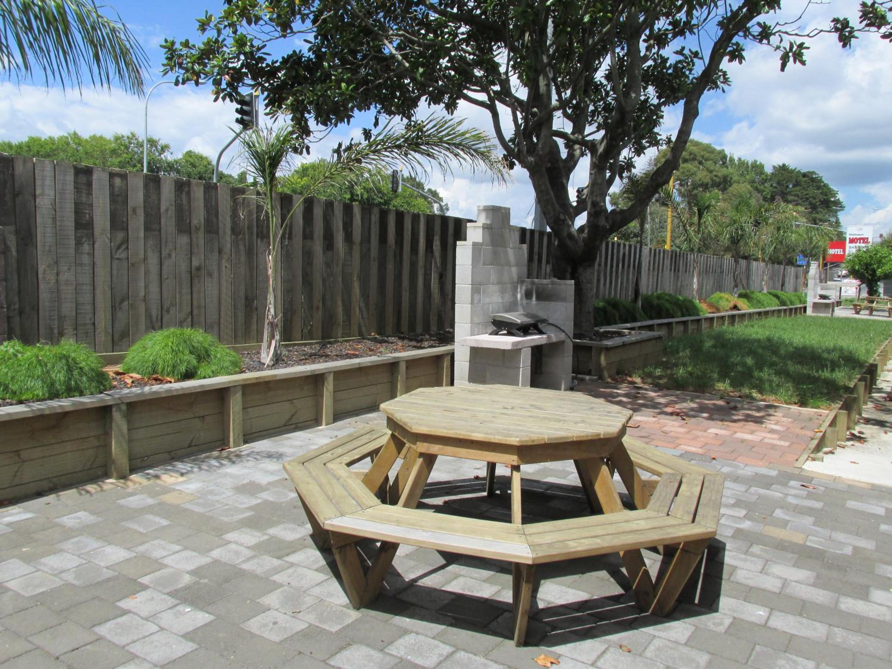 Middlemore Motel