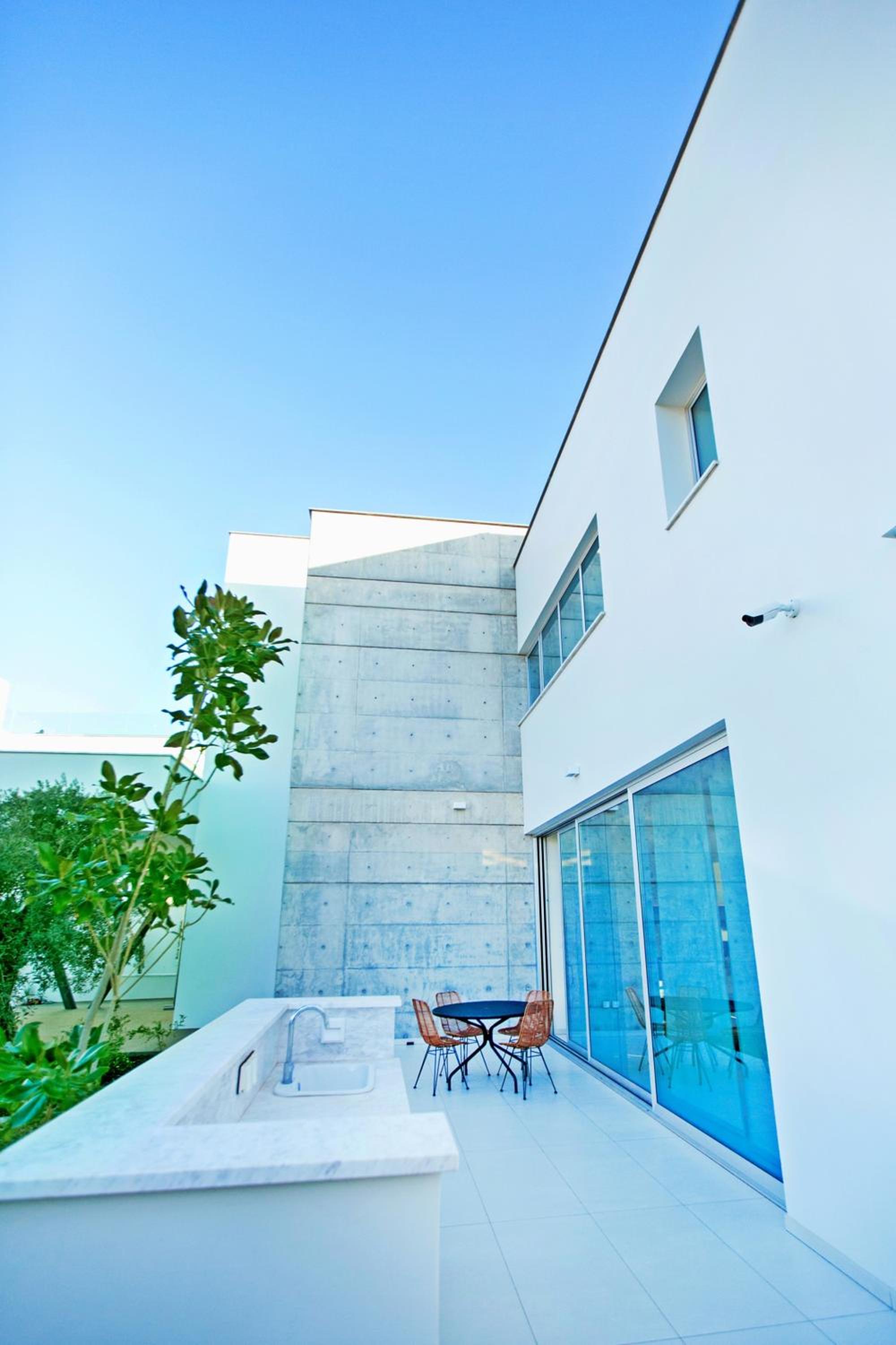 Vivo Mare Beachfront Villas - Emerald