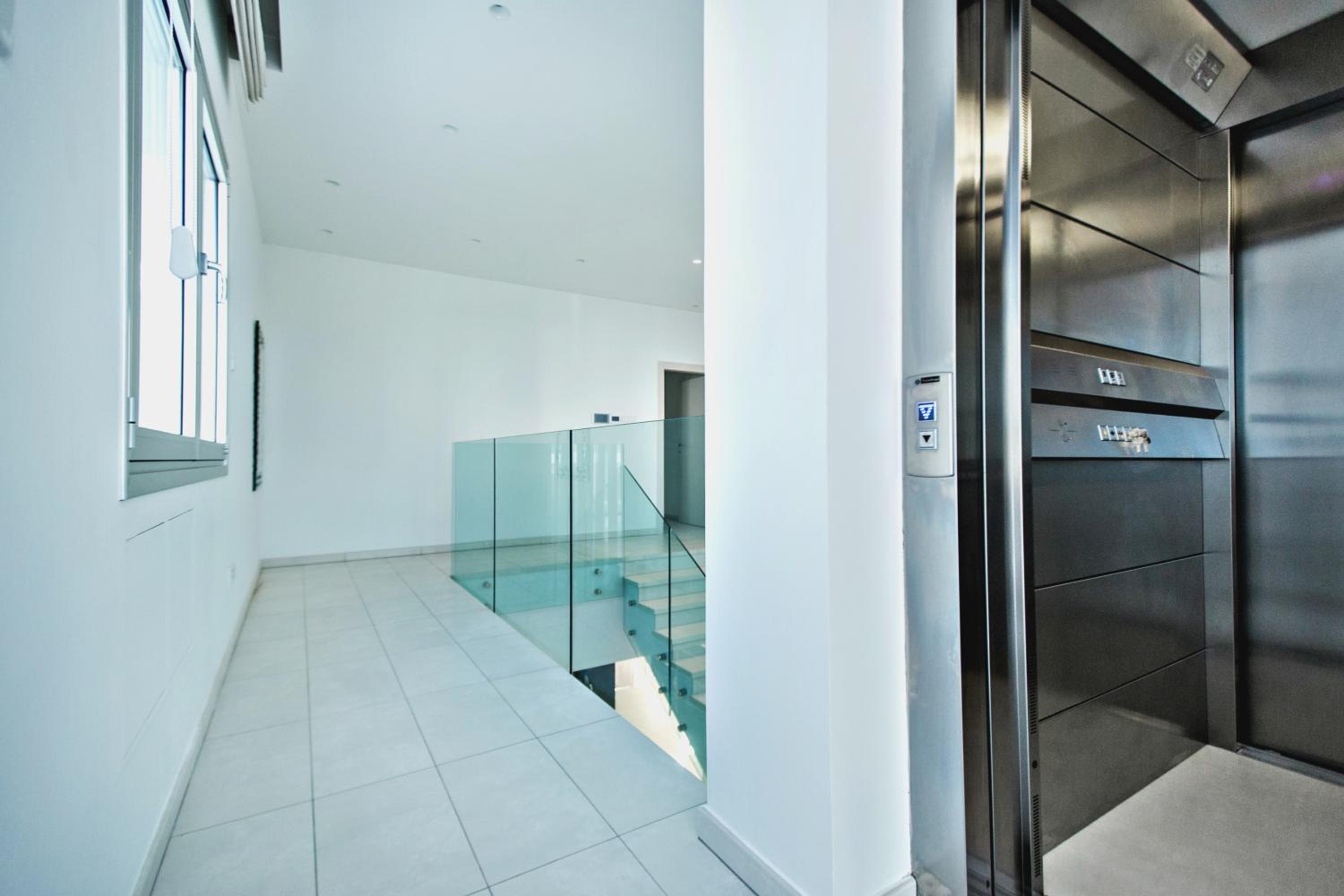 Vivo Mare Beachfront Villas - Emerald