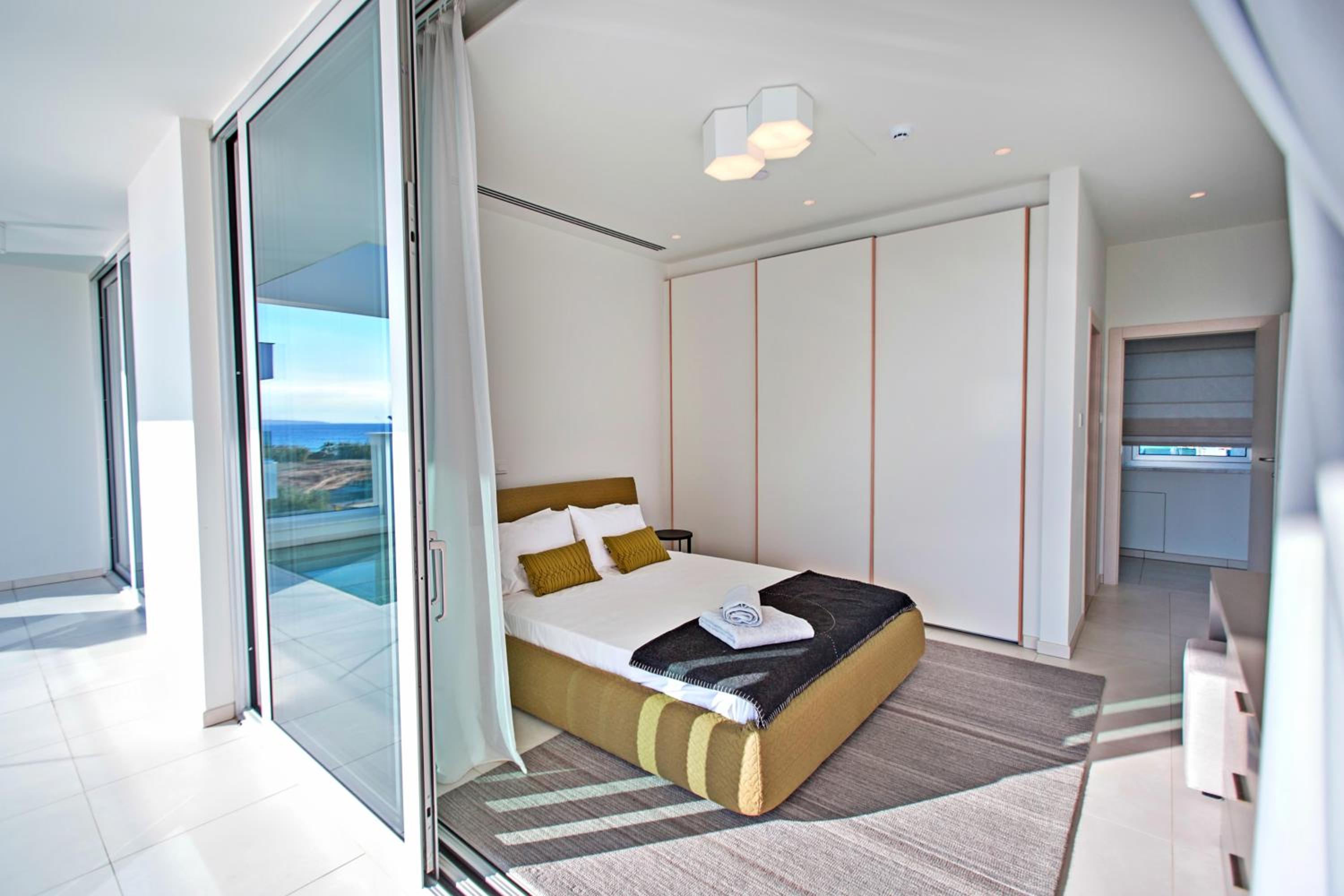 Vivo Mare Beachfront Villas - Emerald