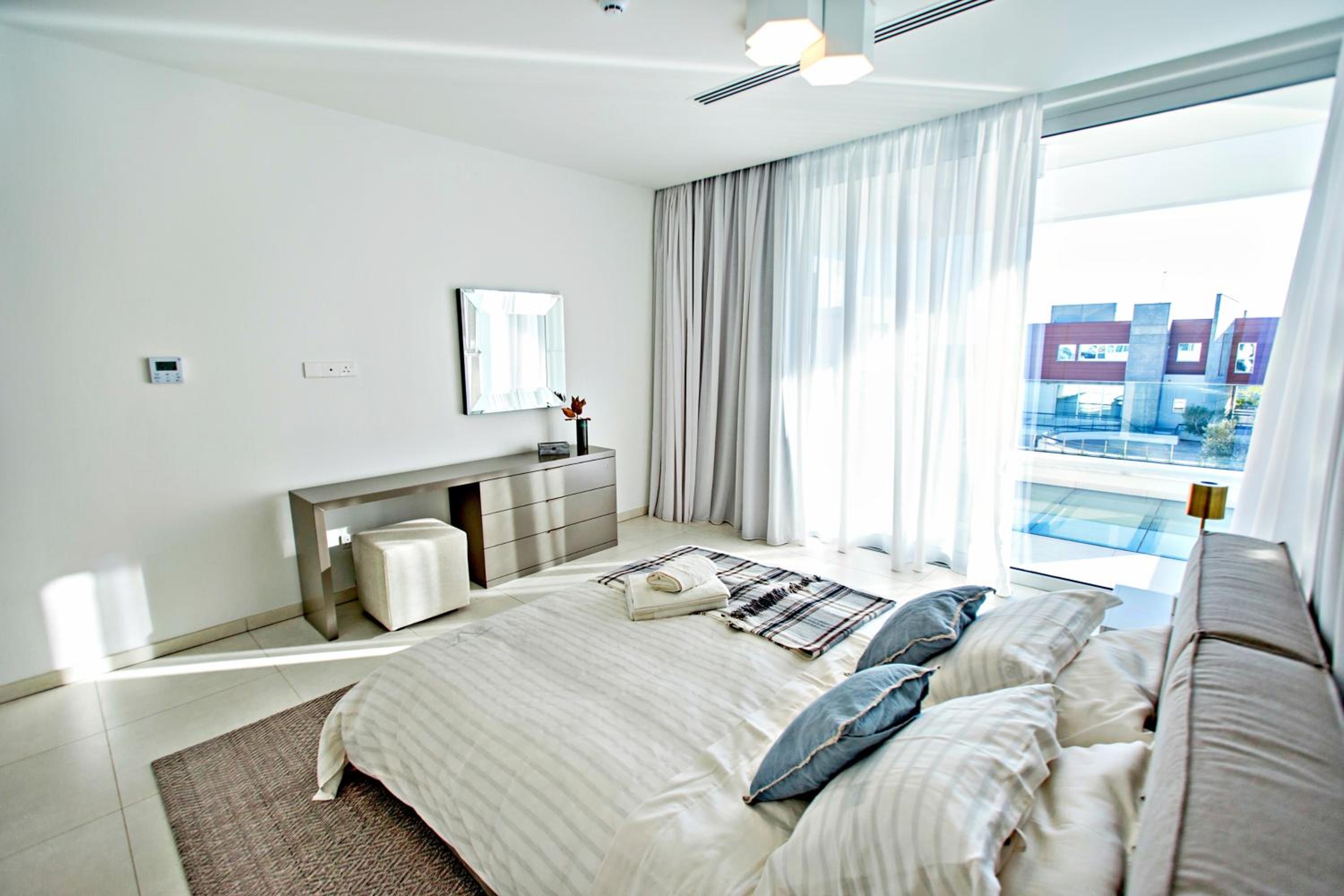 Vivo Mare Beachfront Villas - Emerald