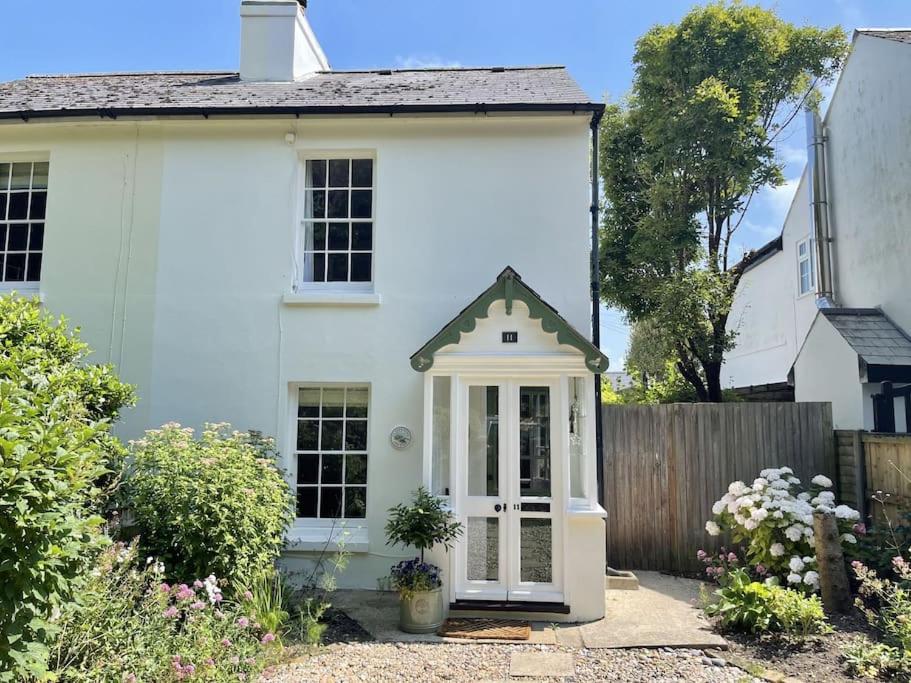 Cliffeside Cottage