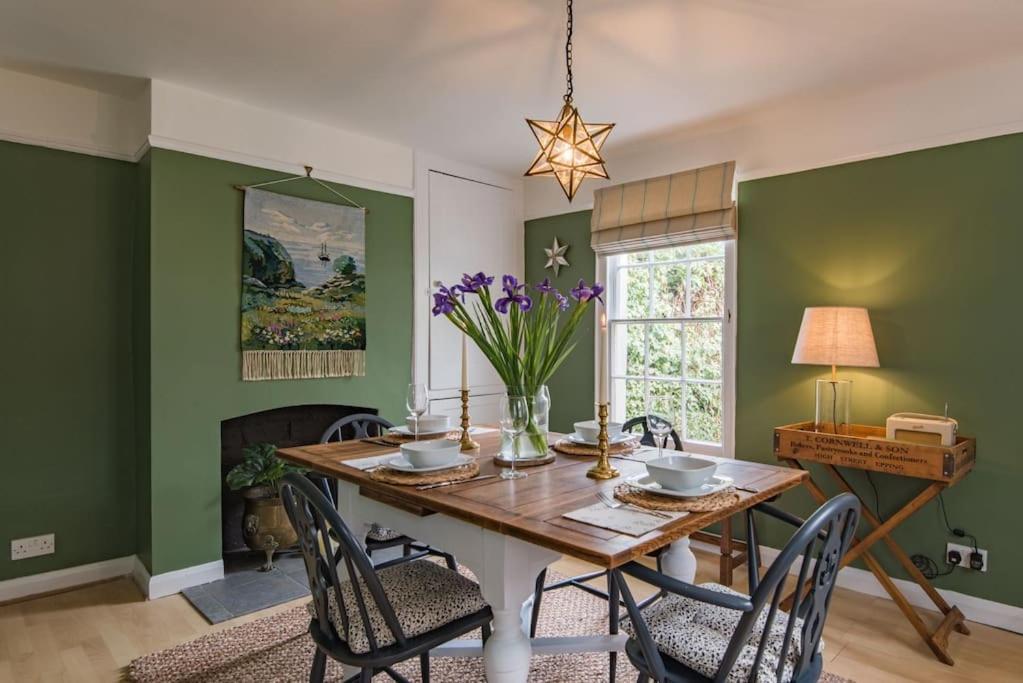 Cliffeside Cottage
