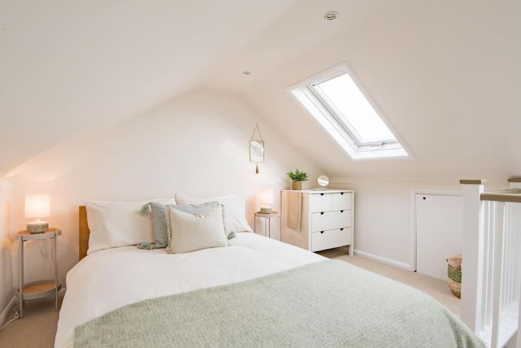 Cliffeside Cottage