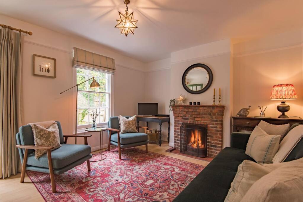Cliffeside Cottage