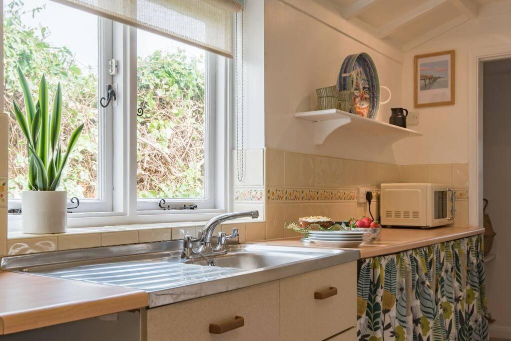 Cliffeside Cottage
