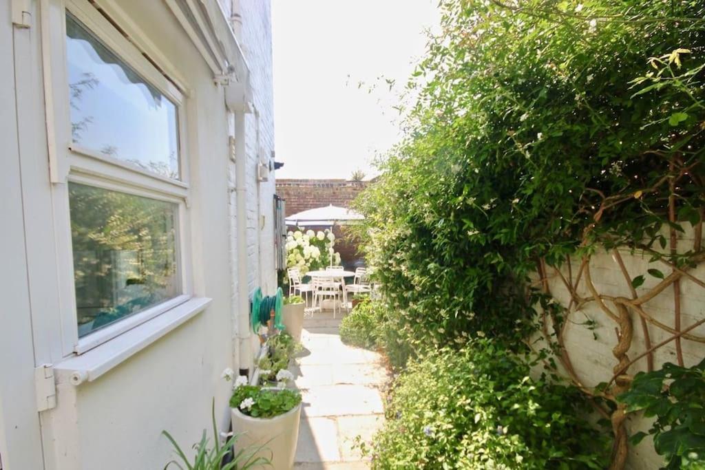 Captains Cottage