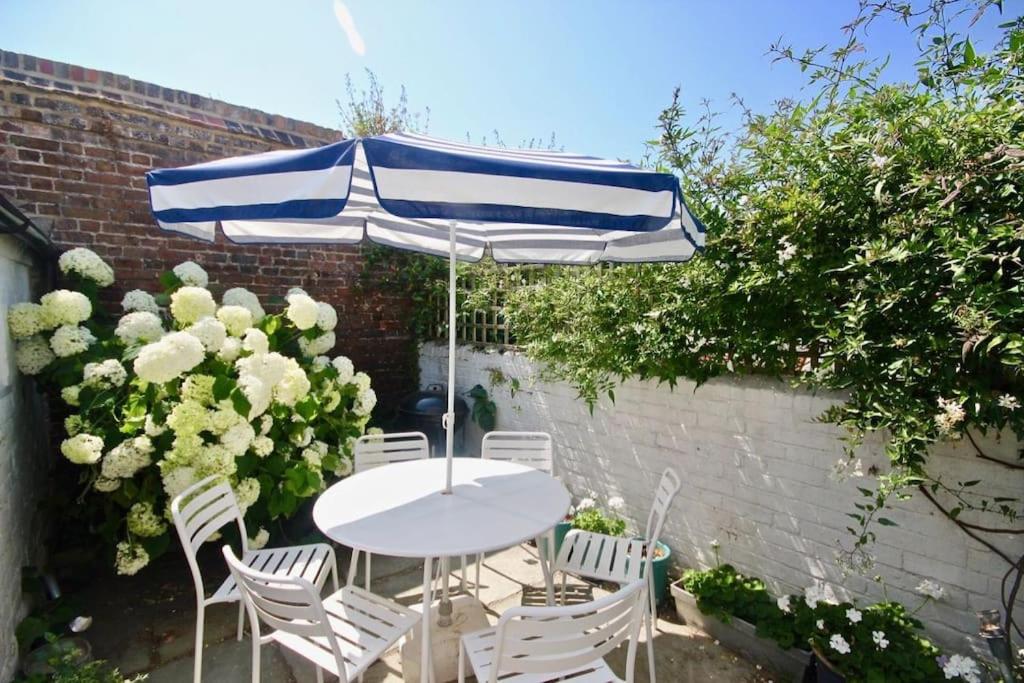 Captains Cottage