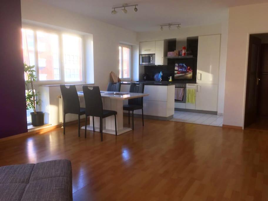 4 Zimmer Wohnung mit 6 Betten nahe Hamburg