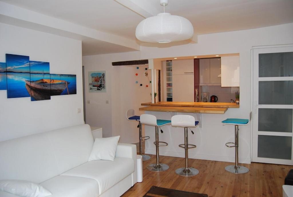 High Standing 2-Room Apartment in Latin Quarter Paris