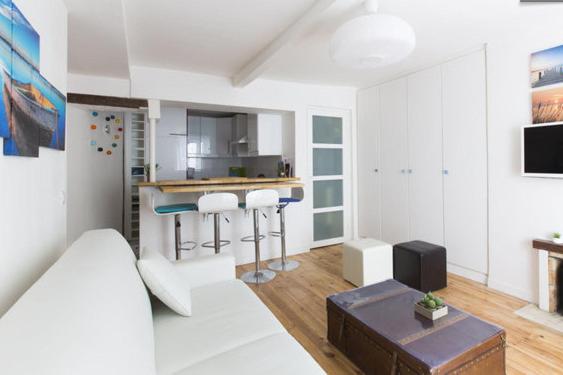 High Standing 2-Room Apartment in Latin Quarter Paris