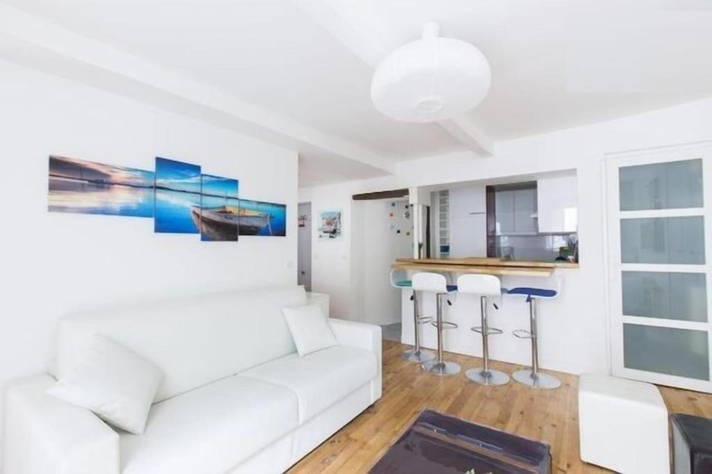 High Standing 2-Room Apartment in Latin Quarter Paris
