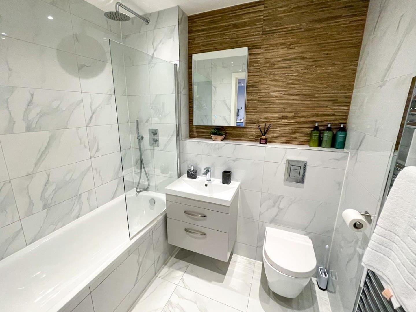 Super Cosy Apartment in The Heart Of Chelmsford view 3