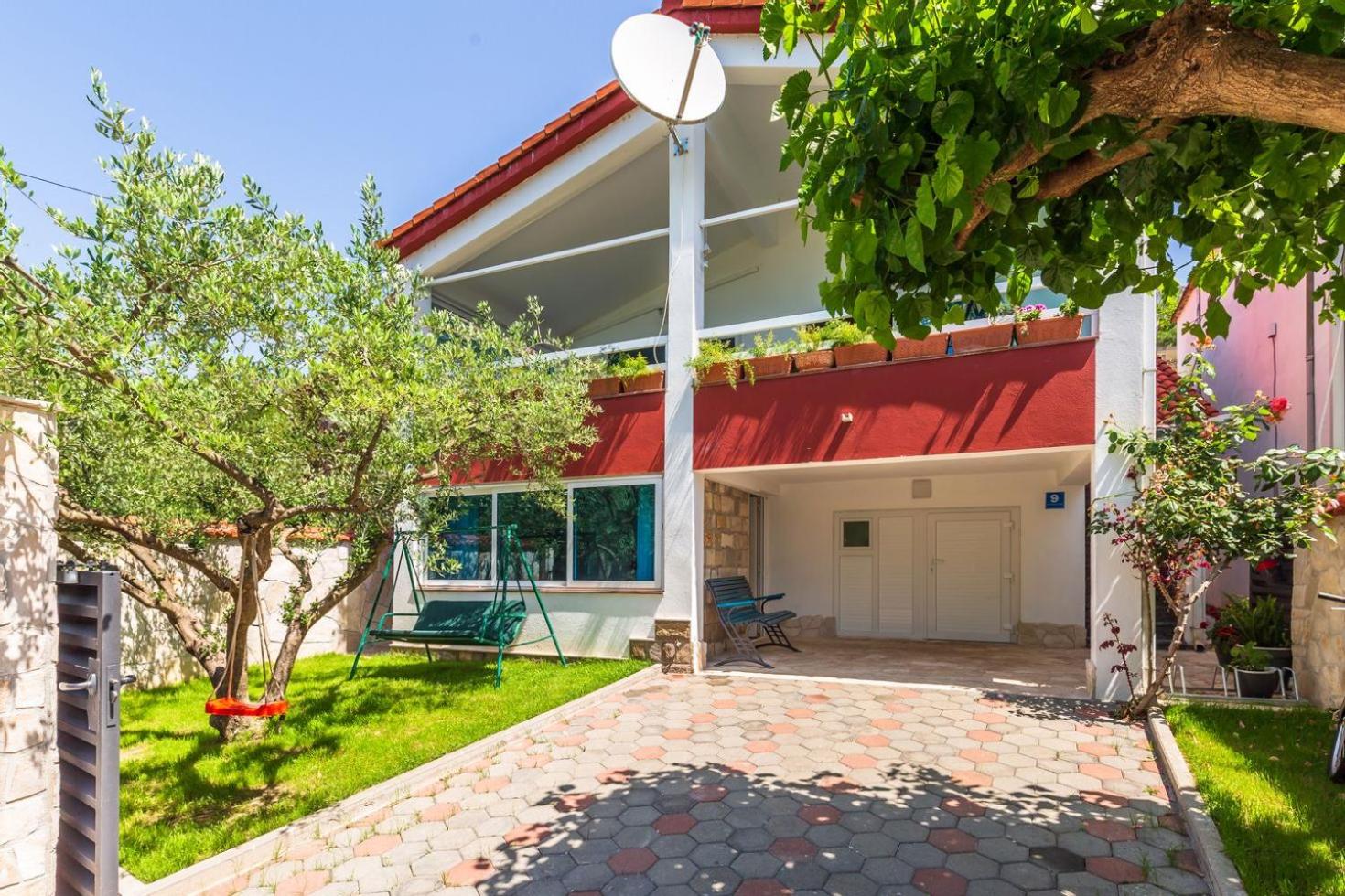 Hotel Villa Tina - Image 1