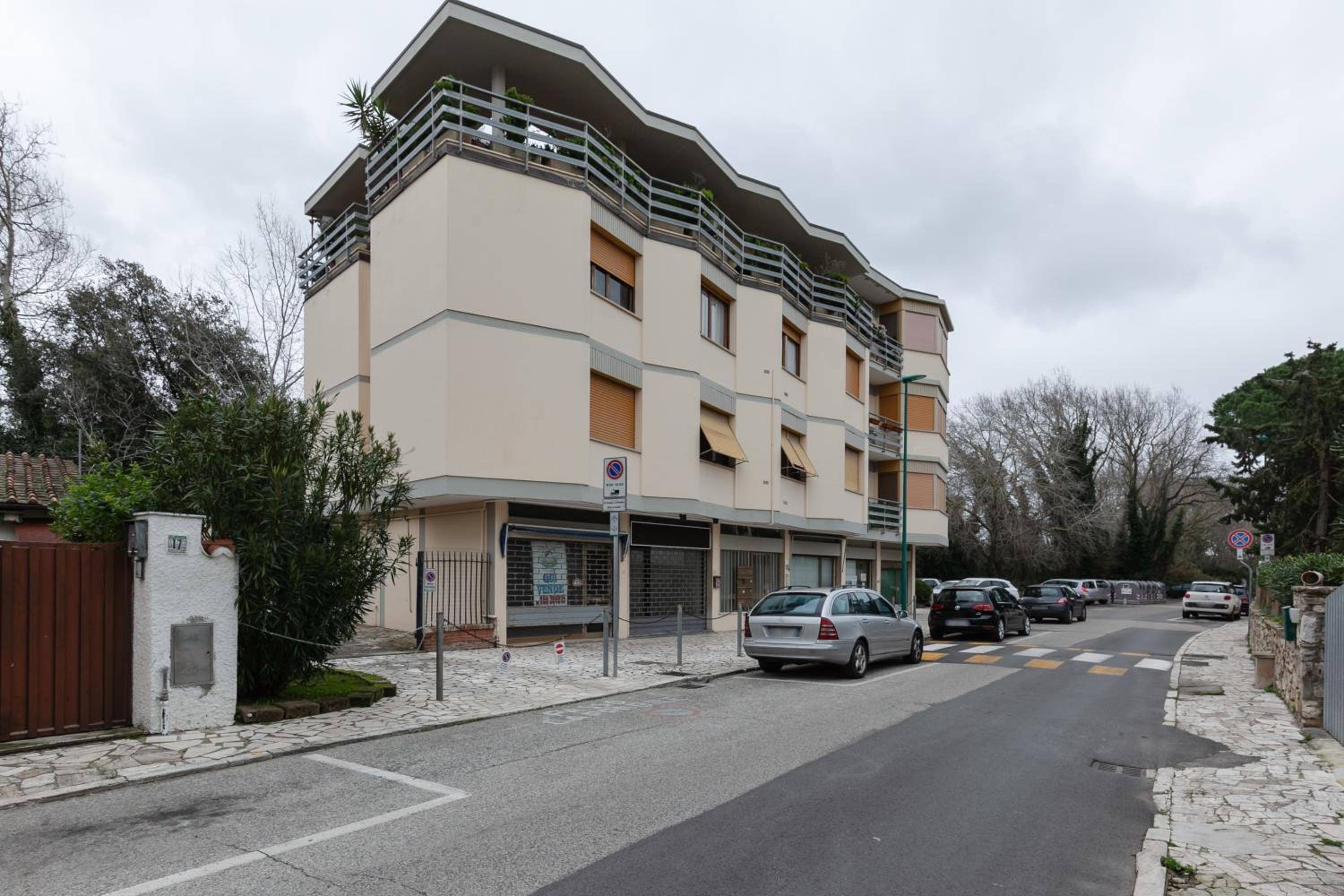 GuestHost - Tirrenia Cozy Apartment near the Beach view 2